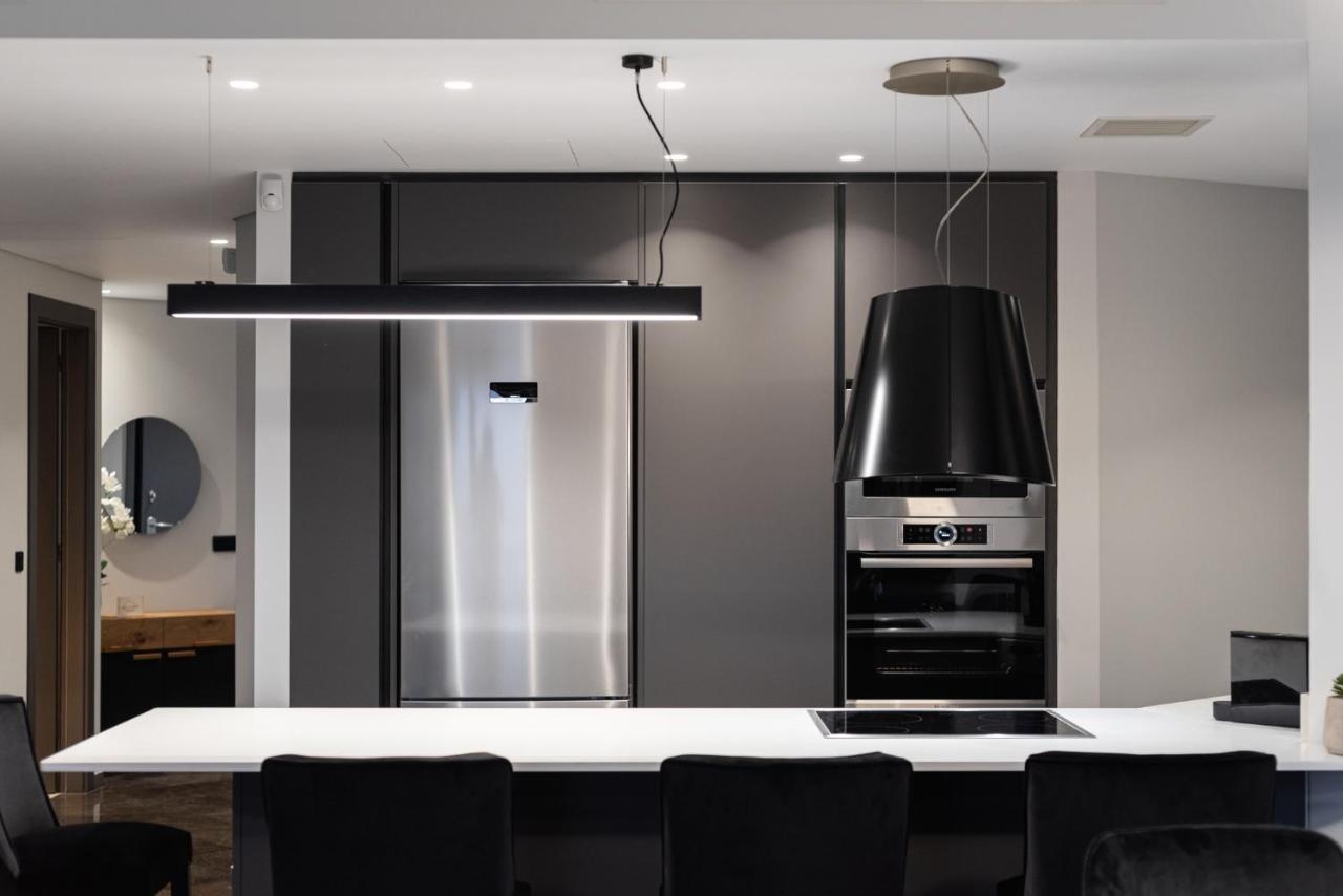 Athenian Riviera Luxurious Residence Bagian luar foto