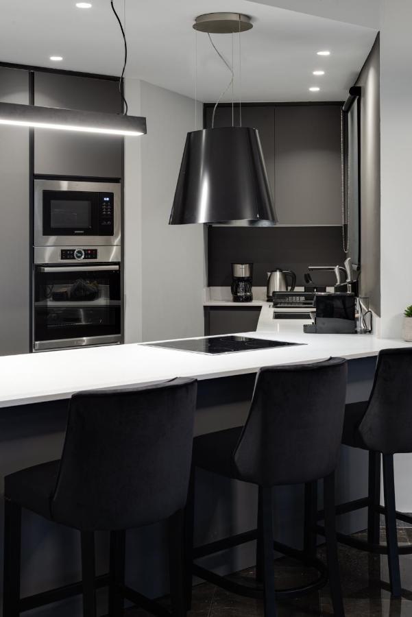Athenian Riviera Luxurious Residence Bagian luar foto
