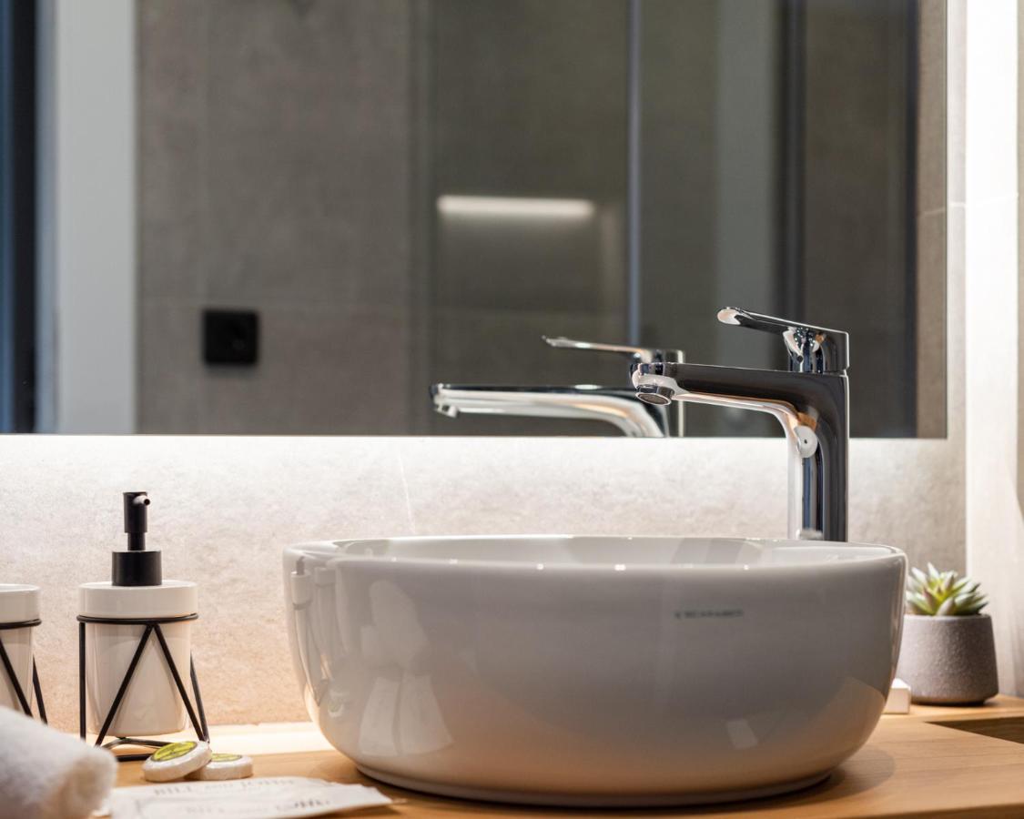 Athenian Riviera Luxurious Residence Bagian luar foto